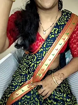Snapshot of lovelygirl4567 chatting on August 2, 4:11 am lovelygirl4567 online show from August 2, 4:11 am