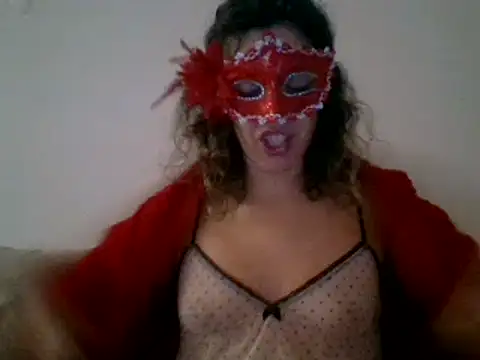 Snapshot of couple-tuga chatting on February 7, 11:24 pm couple-tuga online show from February 7, 11:24 pm