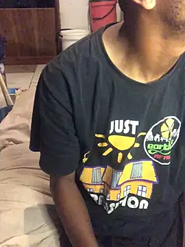 Snapshot of MKbesxxx chatting on February 13, 4:30 am MKbesxxx online show from February 13, 4:30 am