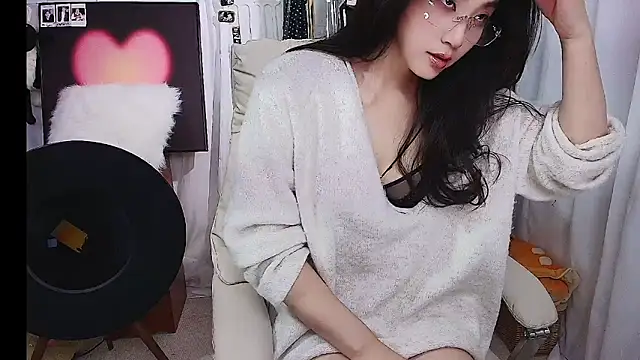 xiaotiantian-76 online show from December 15, 1:15 pm