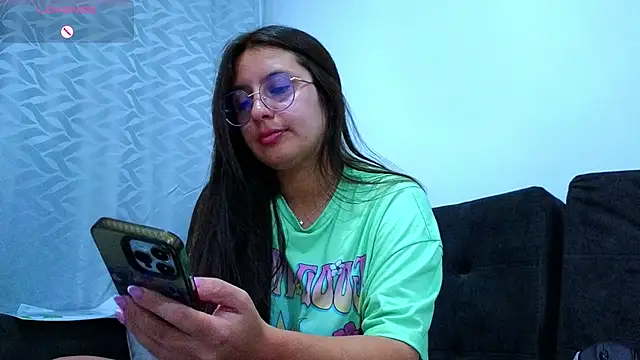 Snapshot of Gretta_Hot chatting on February 18, 12:04 am Gretta Hot online show from February 18, 12:04 am