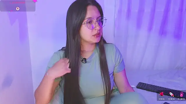 Snapshot of Gretta_Hot chatting on March 16, 11:31 pm Gretta Hot online show from March 16, 11:31 pm