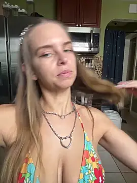 Snapshot of thigh_hi chatting on September 11, 2:39 pm thigh hi online show from September 11, 2:39 pm