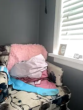 Snapshot of thigh_hi chatting on September 29, 4:01 pm thigh hi online show from September 29, 4:01 pm