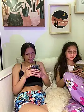 Snapshot of Amys chatting on February 9, 9:49 pm Amys online show from February 9, 9:49 pm