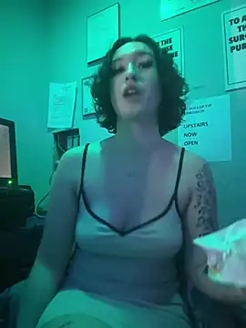 Snapshot of ParkerGYATT chatting on April 11, 11:53 pm ParkerGYATT online show from April 11, 11:53 pm