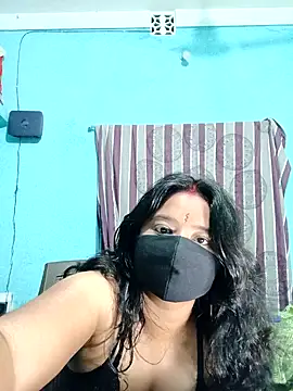  MilkyBar online show from February 5, 5:09 pm