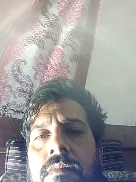 MAGNETICDADDY8 online show from December 14, 2:17 am