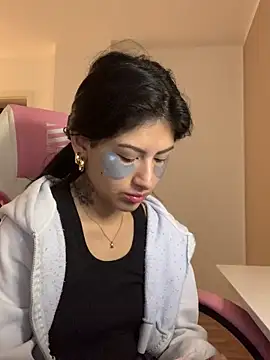 Snapshot of QueenFernanda chatting on January 16, 5:53 am QueenFernanda online show from January 16, 5:53 am