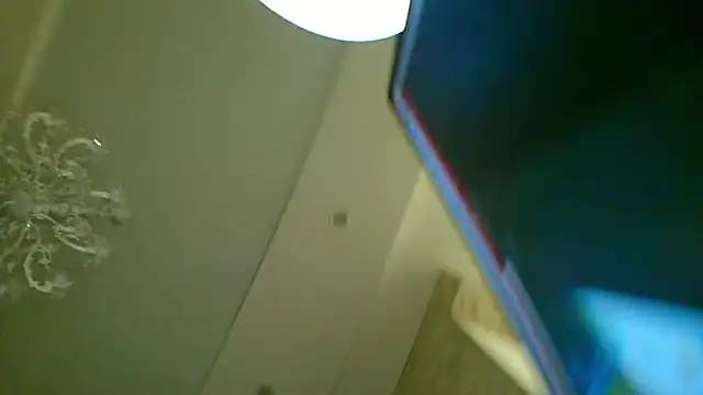 Evelyn Mooree online show from February 15, 9:59 pm