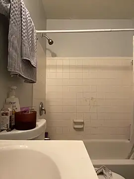 Snapshot of Yoshibaby2670 chatting on February 10, 12:39 pm Yoshibaby2670 online show from February 10, 12:39 pm