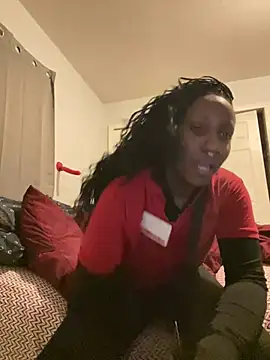 Snapshot of Yoshibaby2670 chatting on February 13, 12:35 am Yoshibaby2670 online show from February 13, 12:35 am