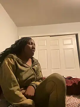 Snapshot of Yoshibaby2670 chatting on February 18, 10:49 am Yoshibaby2670 online show from February 18, 10:49 am