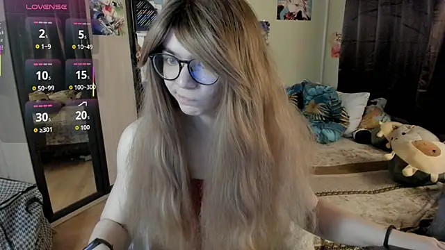 alexiamaleax online show from April 13, 2:06 am