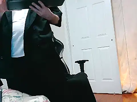 Snapshot of drummer9 chatting on March 6, 2:30 am drummer9 online show from March 6, 2:30 am