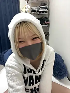 Snapshot of Hikaru-chan chatting on March 22, 7:20 pm Hikaru-chan online show from March 22, 7:20 pm