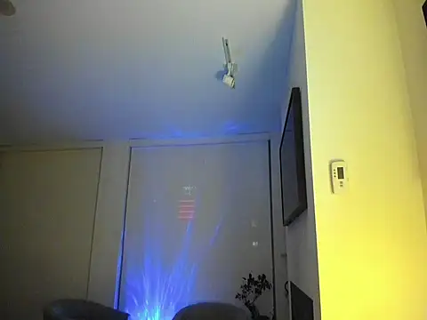 Snapshot of HappyIva chatting on January 28, 10:02 am HappyIva online show from January 28, 10:02 am