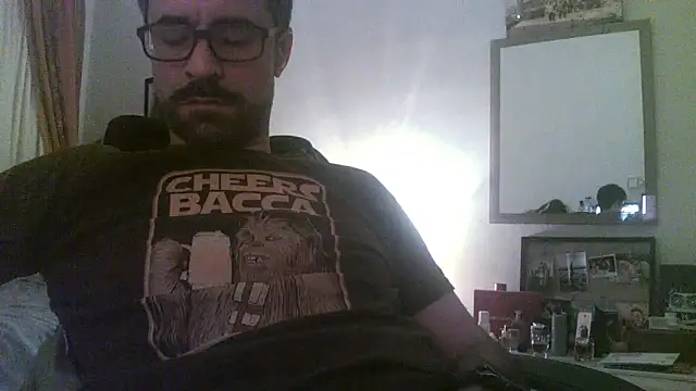 Snapshot of Patrickhound chatting on February 1, 2:47 am Patrickhound online show from February 1, 2:47 am