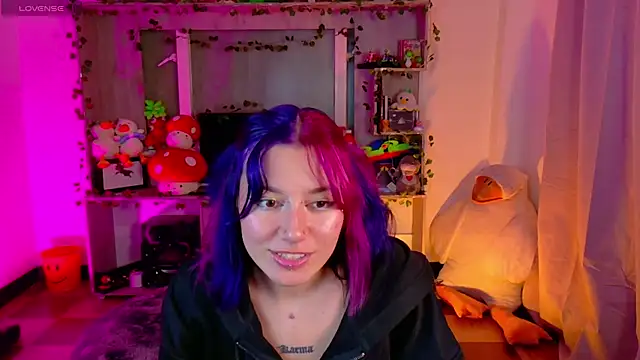 Snapshot of _zephyr_ chatting on January 17, 4:39 am  zephyr  online show from January 17, 4:39 am