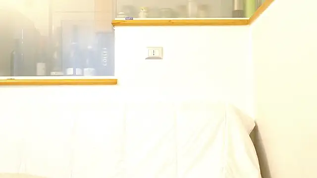 amabel zambrano online show from March 15, 8:48 am