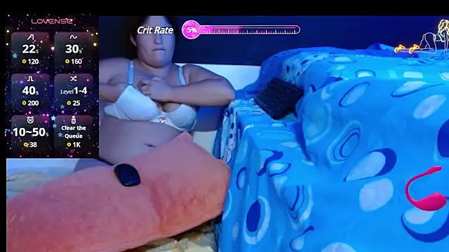 Snapshot of fabyana-queen chatting on February 1, 2:24 pm fabyana-queen online show from February 1, 2:24 pm