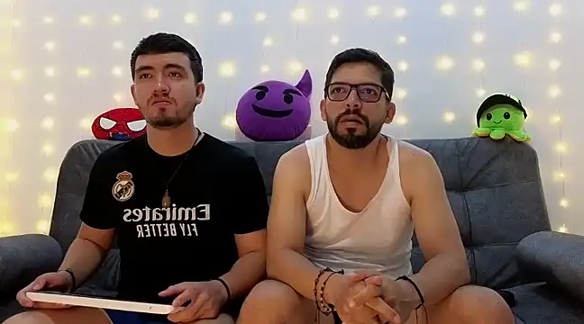 Snapshot of ErickBrant chatting on February 26, 1:00 am ErickBrant online show from February 26, 1:00 am