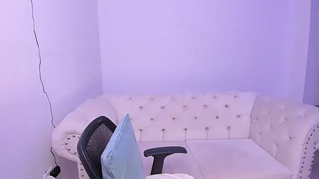 Santiago huntt online show from January 14, 9:30 pm