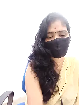 Snapshot of Lucky-Deepthi chatting on September 28, 12:27 am Lucky-Deepthi online show from September 28, 12:27 am