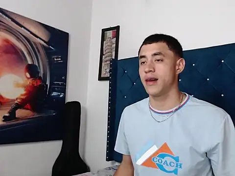 Snapshot of Cris_steban1 chatting on February 5, 10:03 pm Cris steban1 online show from February 5, 10:03 pm