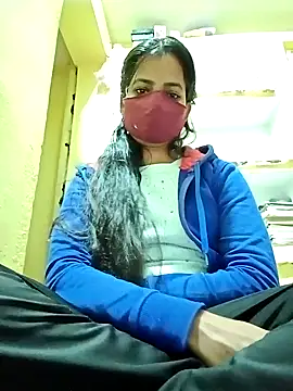 Snapshot of Pooja_cut chatting on February 3, 4:41 pm Pooja cut online show from February 3, 4:41 pm