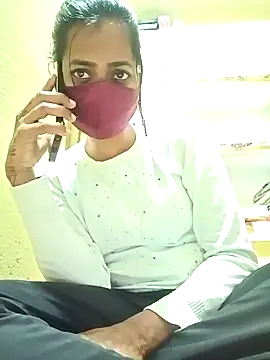 Snapshot of Pooja_cut chatting on February 15, 5:07 pm Pooja cut online show from February 15, 5:07 pm