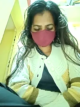 Snapshot of Pooja_cut chatting on February 25, 12:14 am Pooja cut online show from February 25, 12:14 am