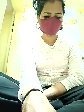 Snapshot of Pooja_cut chatting on March 8, 1:39 am Pooja cut online show from March 8, 1:39 am