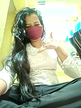 Snapshot of Pooja_cut chatting on March 18, 1:00 am Pooja cut online show from March 18, 1:00 am