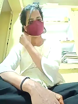 Snapshot of Pooja_cut chatting on March 20, 11:45 pm Pooja cut online show from March 20, 11:45 pm