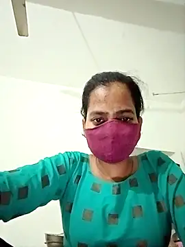 Snapshot of Pooja_cut chatting on November 1, 5:15 pm Pooja cut online show from November 1, 5:15 pm