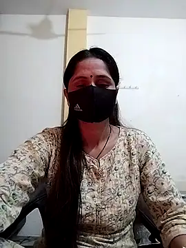 Snapshot of priyancyfun chatting on January 30, 11:01 am priyancyfun online show from January 30, 11:01 am