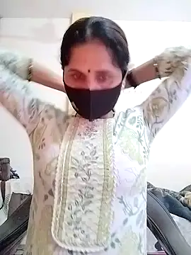 Snapshot of priyancyfun chatting on January 31, 7:07 am priyancyfun online show from January 31, 7:07 am