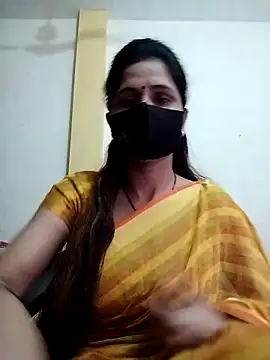 Snapshot of priyancyfun chatting on February 13, 6:41 am priyancyfun online show from February 13, 6:41 am