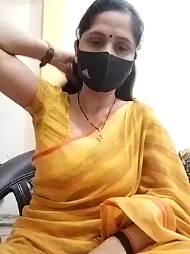 Snapshot of priyancyfun chatting on February 14, 11:53 am priyancyfun online show from February 14, 11:53 am