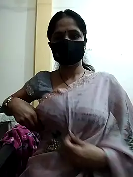 Snapshot of priyancyfun chatting on February 22, 7:12 am priyancyfun online show from February 22, 7:12 am