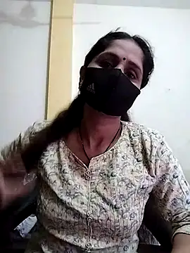 Snapshot of priyancyfun chatting on February 25, 9:09 am priyancyfun online show from February 25, 9:09 am