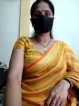 Snapshot of priyancyfun chatting on March 1, 4:47 am priyancyfun online show from March 1, 4:47 am