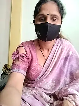 Snapshot of priyancyfun chatting on March 9, 6:28 am priyancyfun online show from March 9, 6:28 am