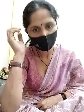 Snapshot of priyancyfun chatting on March 9, 9:35 am priyancyfun online show from March 9, 9:35 am