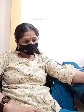 Snapshot of priyancyfun chatting on March 13, 10:15 am priyancyfun online show from March 13, 10:15 am