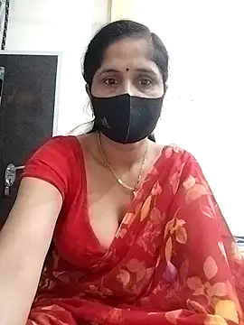 Snapshot of priyancyfun chatting on October 27, 1:53 am priyancyfun online show from October 27, 1:53 am