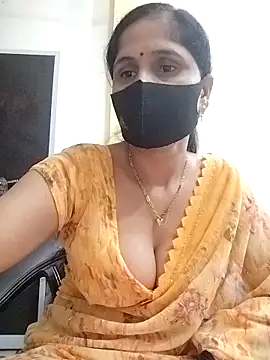 Snapshot of priyancyfun chatting on October 28, 4:42 pm priyancyfun online show from October 28, 4:42 pm