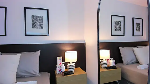 vi anaya online show from February 17, 12:01 pm