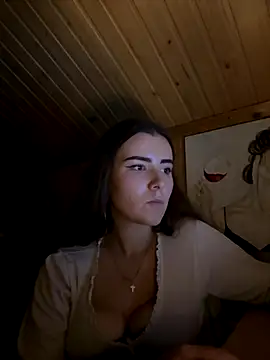 mewKate online show from October 14, 6:42 pm